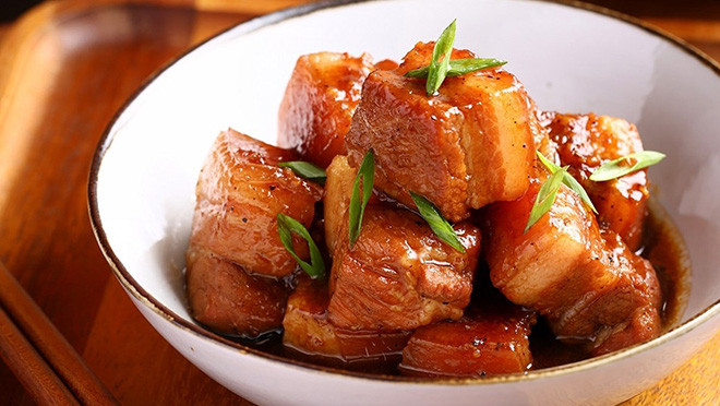 Mẹ bầu hạn chế thịt mỡ