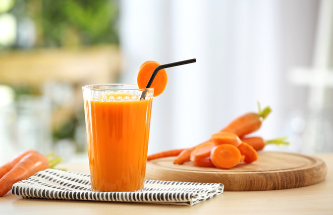 Nước ép cà rốt chứa nhiều Kali giúp ổn định huyết áp, bảo vệ sức khỏe tim mạch