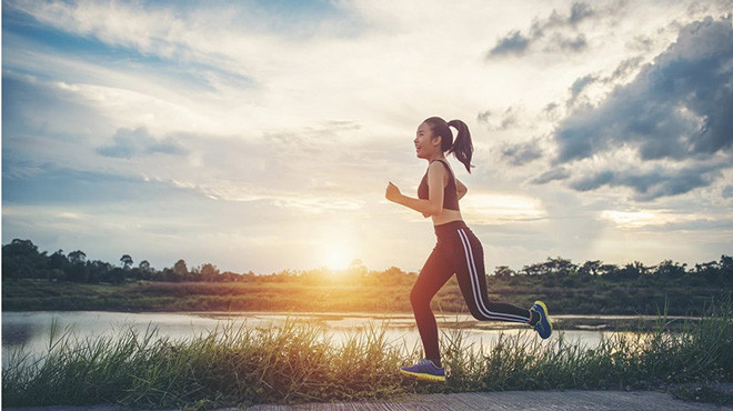 Tắm nắng buổi sáng giúp bổ sung vitamin D