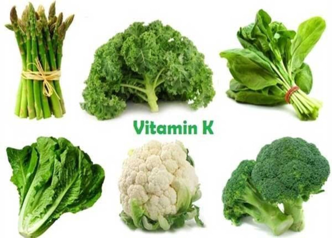 Thực phẩm giàu vitamin K nên hạn chế bổ sung cho người bệnh sau mổ tim