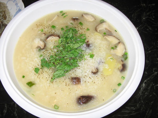 9 món cháo ăn dặm dinh dưỡng cho bé khỏe mạnh mùa đông