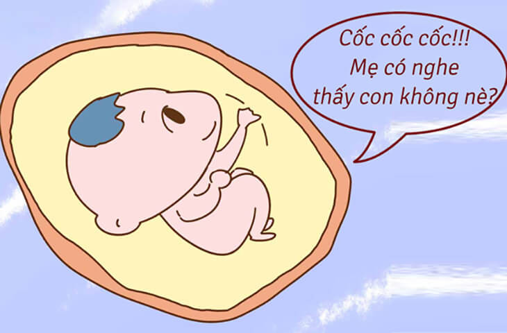 Giải mã những lần bé đạp trong bụng mẹ
