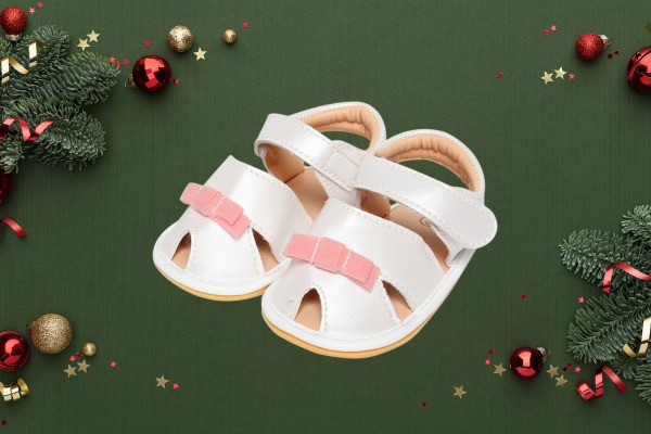 Những Món Quà Noel Ý Nghĩa Dành Cho Bé Gái