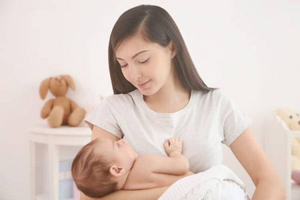 Cẩm nang chăm sóc trẻ sơ sinh