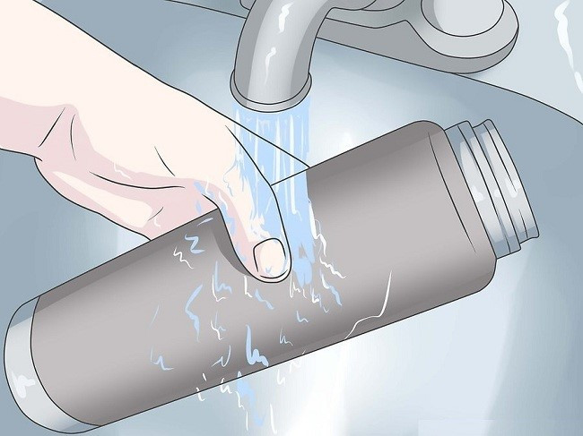 Sai lầm trong việc vệ sinh bình sữa khiến bé ốm vặt