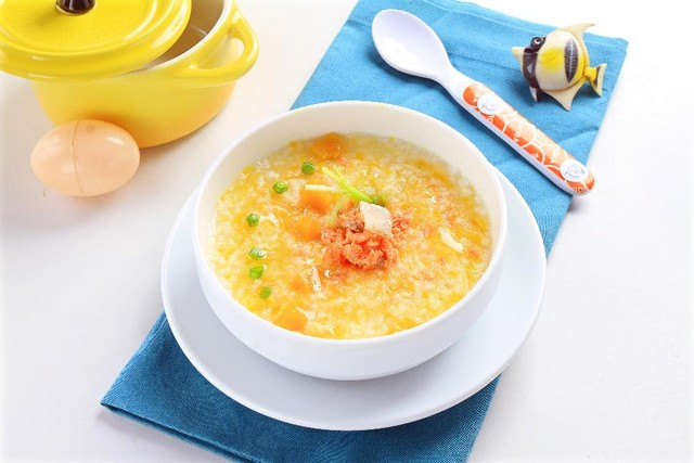 Những lỗi mẹ hay mắc phải khi nêm muối vào cháo, bột của trẻ