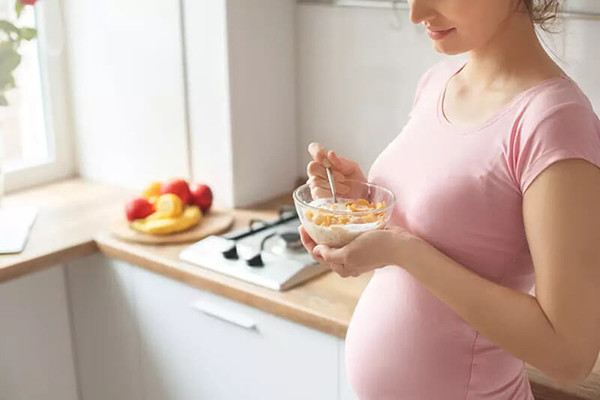 Mẹ bầu cần tăng dần nhu cầu năng lượng theo giai đoạn