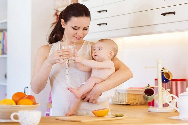 Điểm danh 13 nguyên nhân gây mất sữa, ít sữa ở mẹ sau sinh