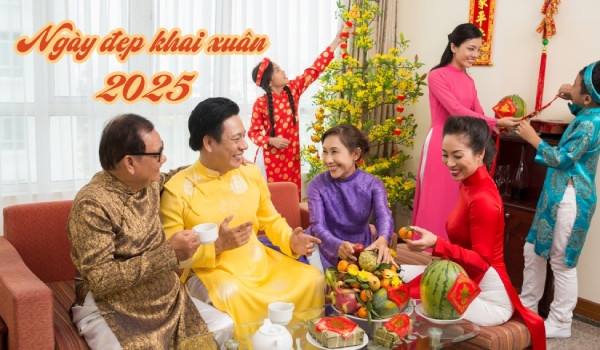 Xem ngày đẹp khai xuân Ất Tỵ 2025 giúp tăng vượng khí, tài lộc