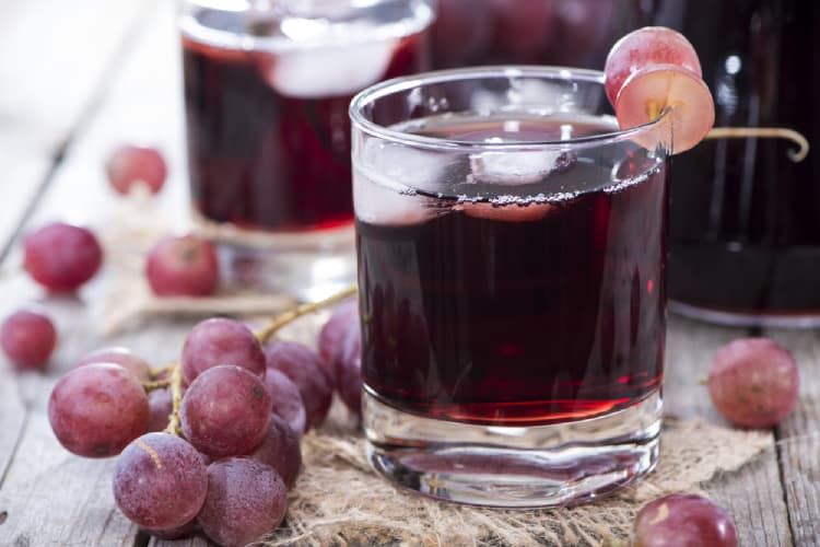 Ăn gì để con da trắng, môi đỏ?  Mẹ bầu bỏ túi ngay 8 thực phẩm sau
