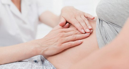 Sinh non: Nguyên nhân, triệu chứng và các xử lý