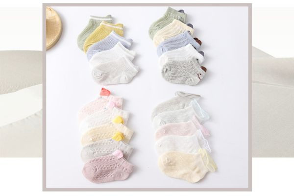 Mách mẹ cách giữ ấm cho trẻ sơ sinh khi ngủ