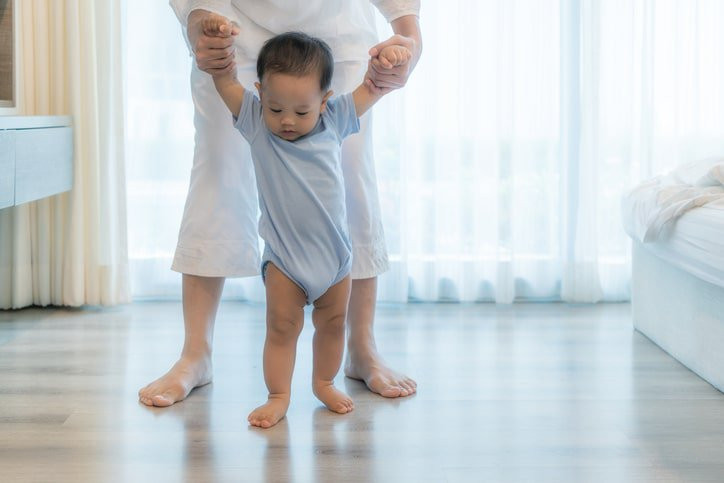 Hướng Dẫn Phát Triển Kỹ Năng Cho Trẻ Nhỏ Từ 0 Đến 12 Tháng Tuổi