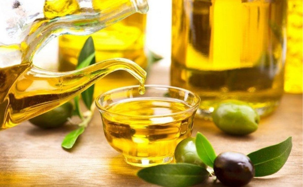 Trị nẻ cho bé cực nhanh bằng 5 bài thuốc dân gian