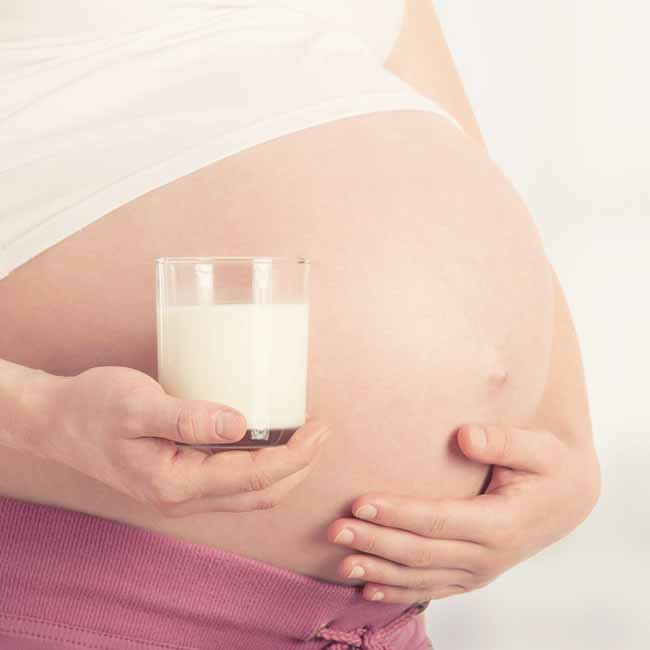 Bổ Sung Dinh Dưỡng Cho Mẹ Bầu: Tại Sao Cần Thiết và Cách Thức Thực Hiện