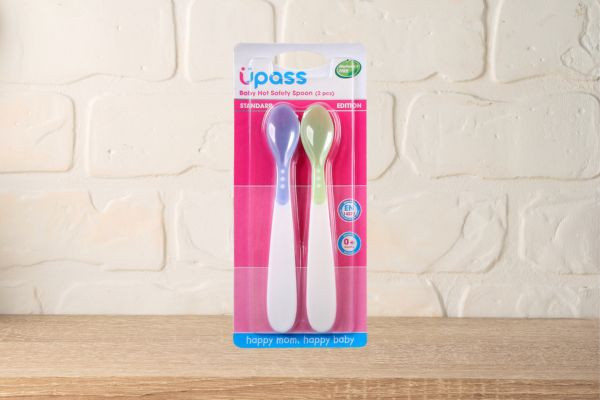 Bát ăn dặm Upass có tốt không? Ưu điểm khi cho bé dùng bát Upass