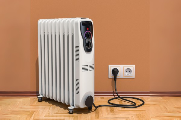 Bí quyết dùng máy sưởi để không gây hại cho trẻ