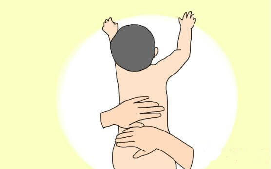 Giúp bé “lớn nhanh như thổi” nhờ những động tác massage đơn giản